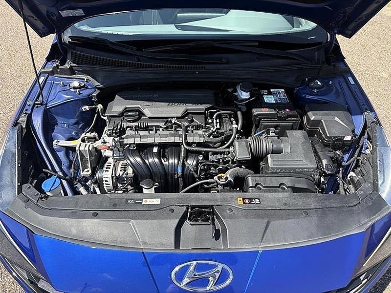 Hyundai Elantra  2023