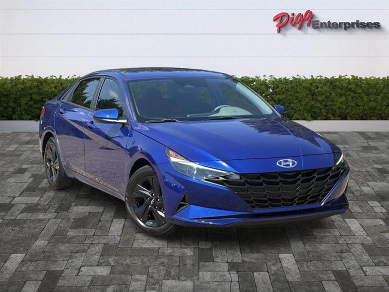 Hyundai Elantra  2023