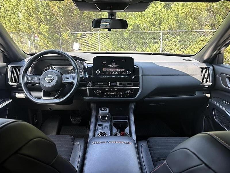 Nissan Pathfinder  2023