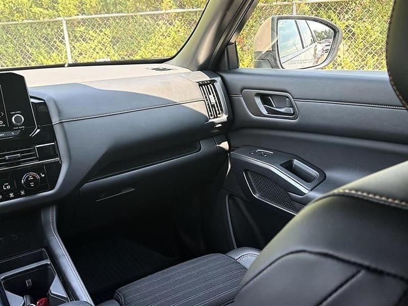 Nissan Pathfinder  2023