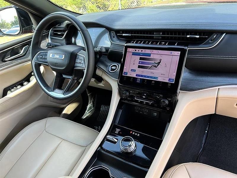Jeep Grand Cherokee  2024