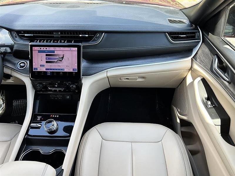 Jeep Grand Cherokee  2024