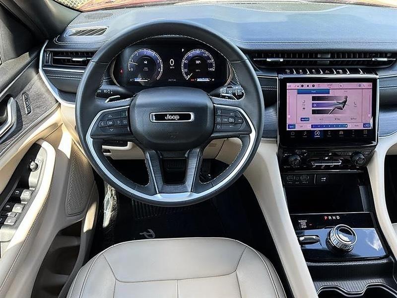 Jeep Grand Cherokee  2024