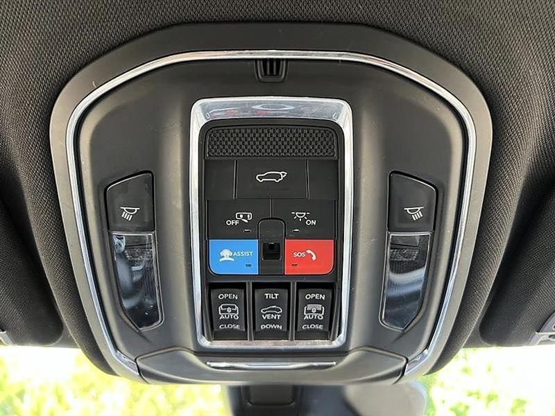 Jeep Grand Cherokee  2024