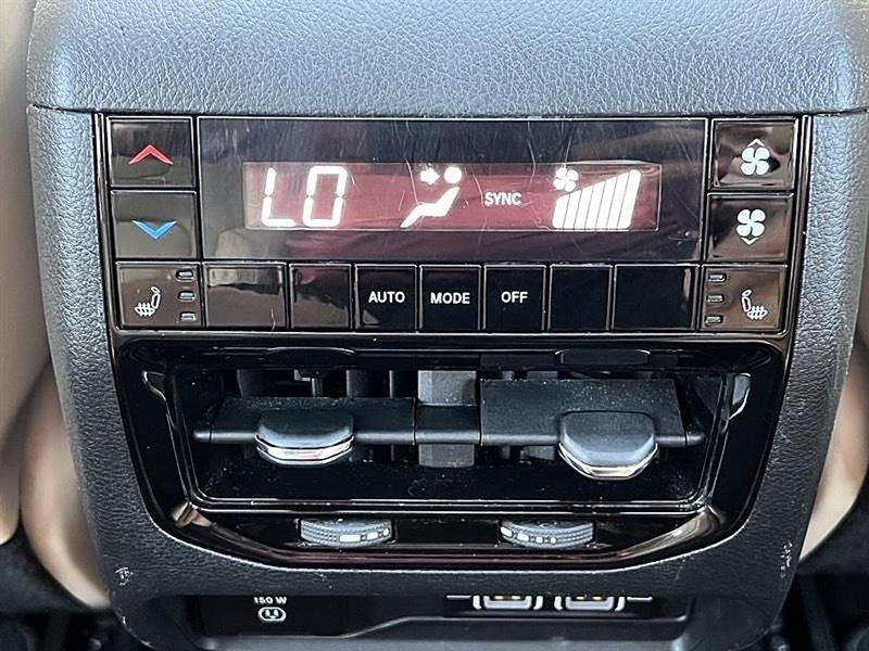 Jeep Grand Cherokee  2024
