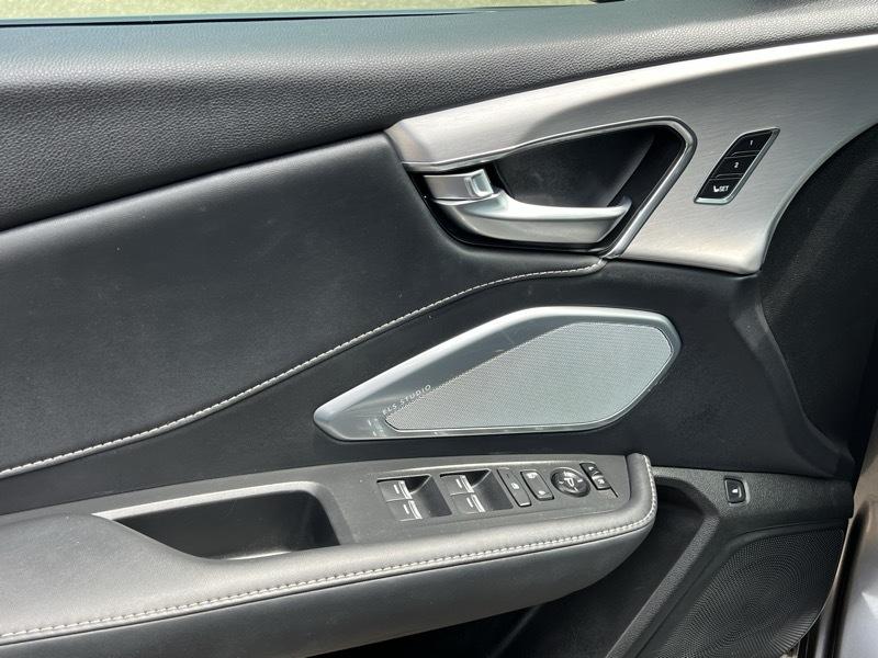 Acura RDX  2023