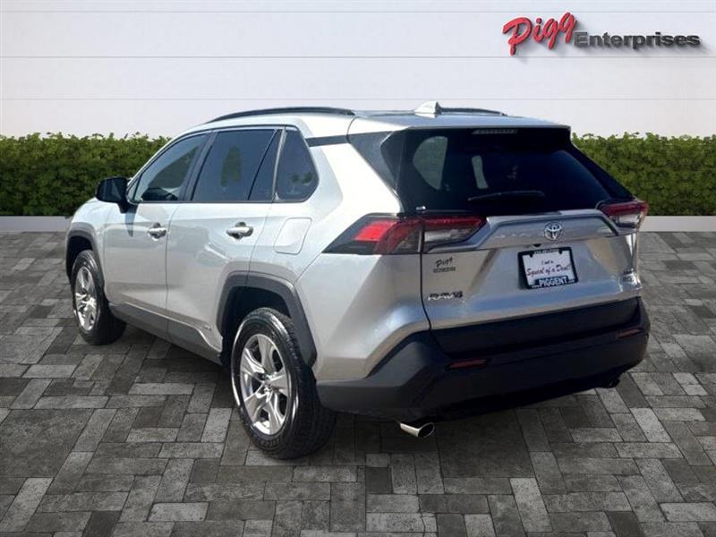 Toyota RAV4  2025
