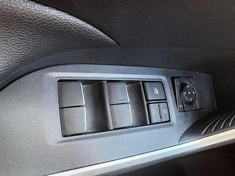 Toyota RAV4  2025