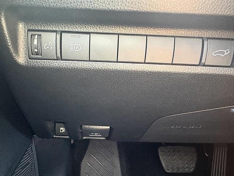 Toyota RAV4  2025