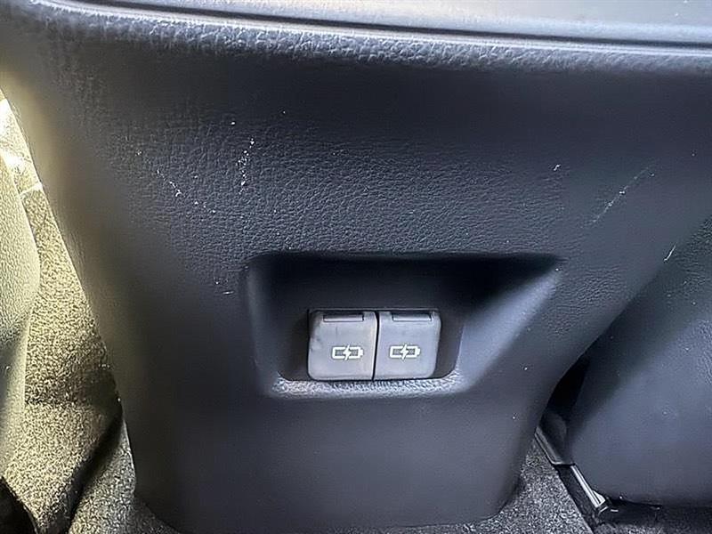 Toyota RAV4  2025