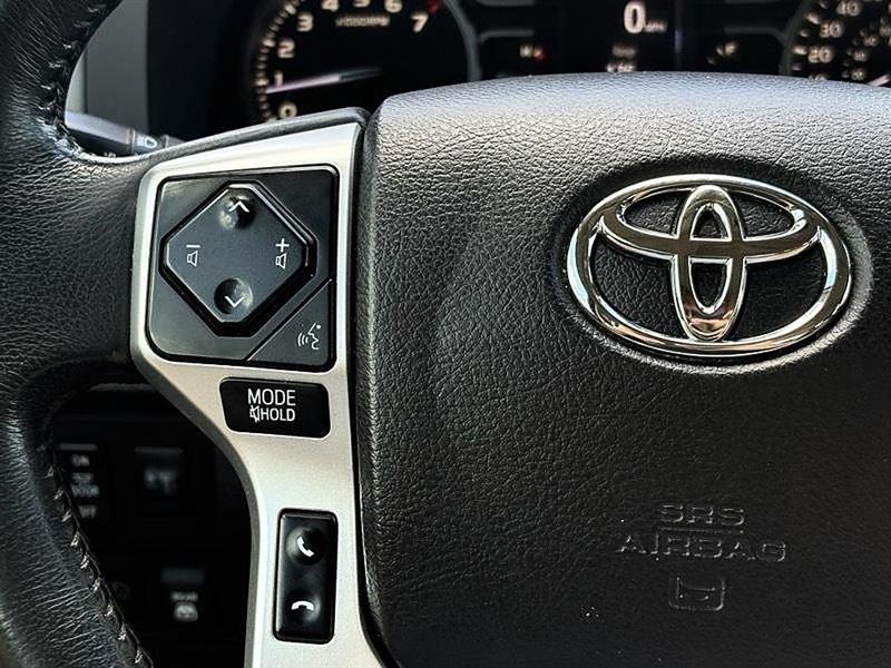 Toyota Tundra  2021