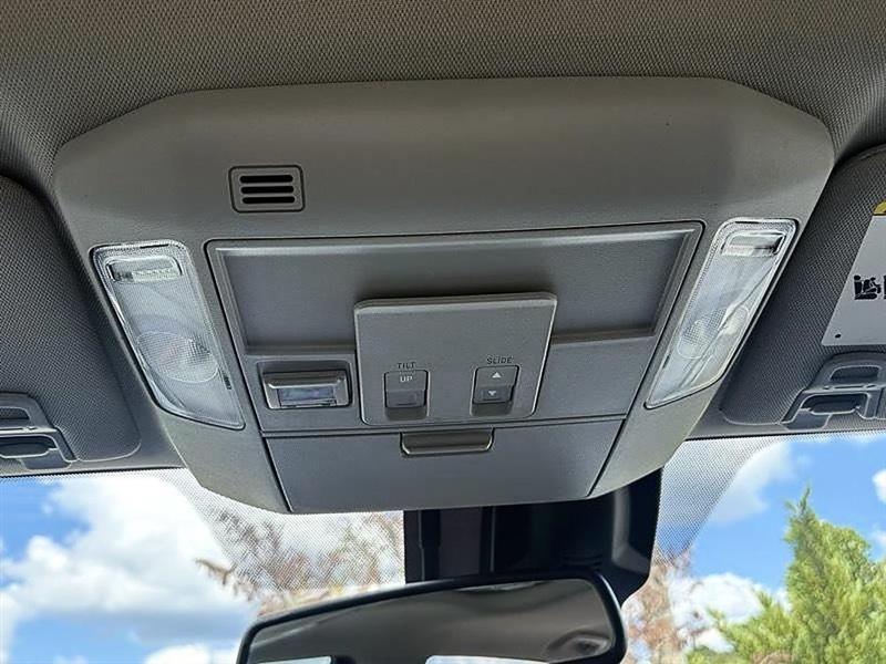 Toyota Tundra  2021