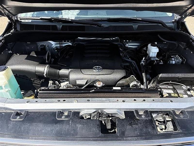 Toyota Tundra  2021