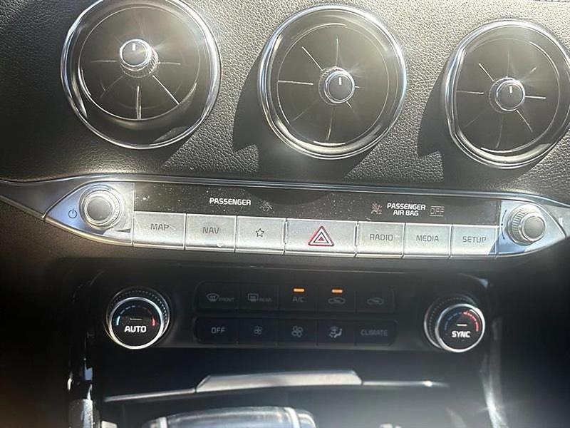 Kia Stinger  2022