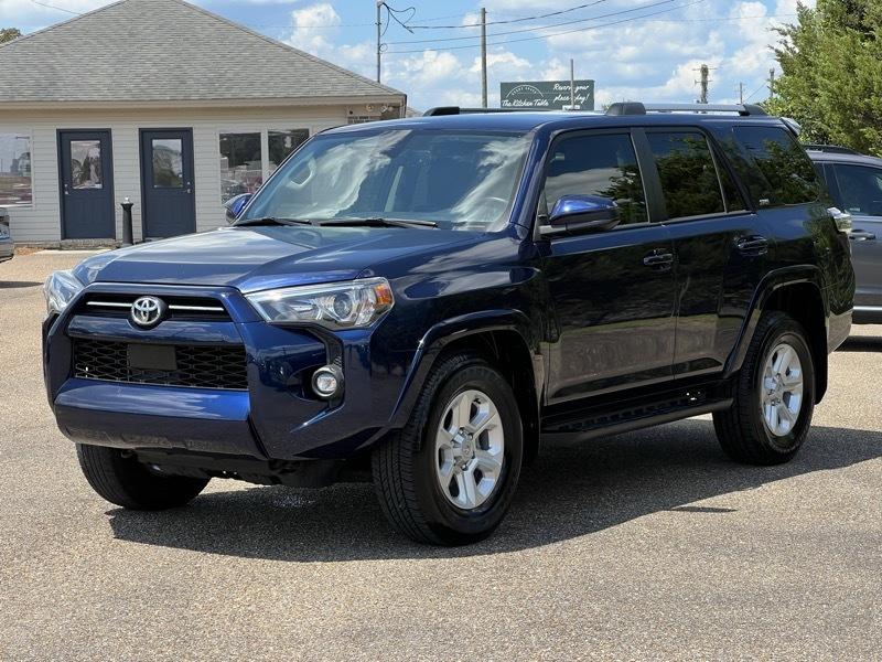 Toyota 4Runner SR5 2WD 2022