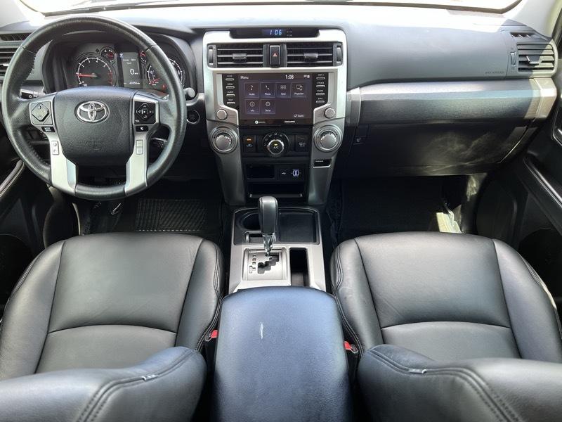 Toyota 4Runner SR5 2WD 2022