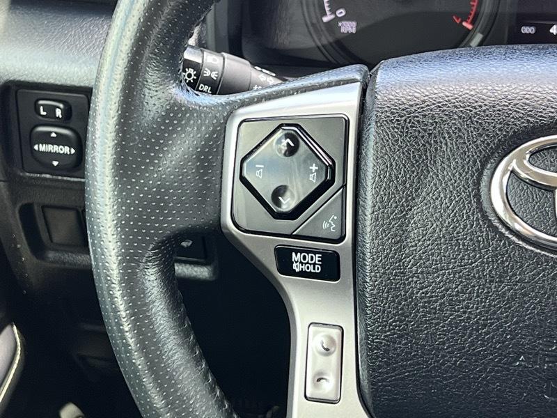 Toyota 4Runner SR5 2WD 2022