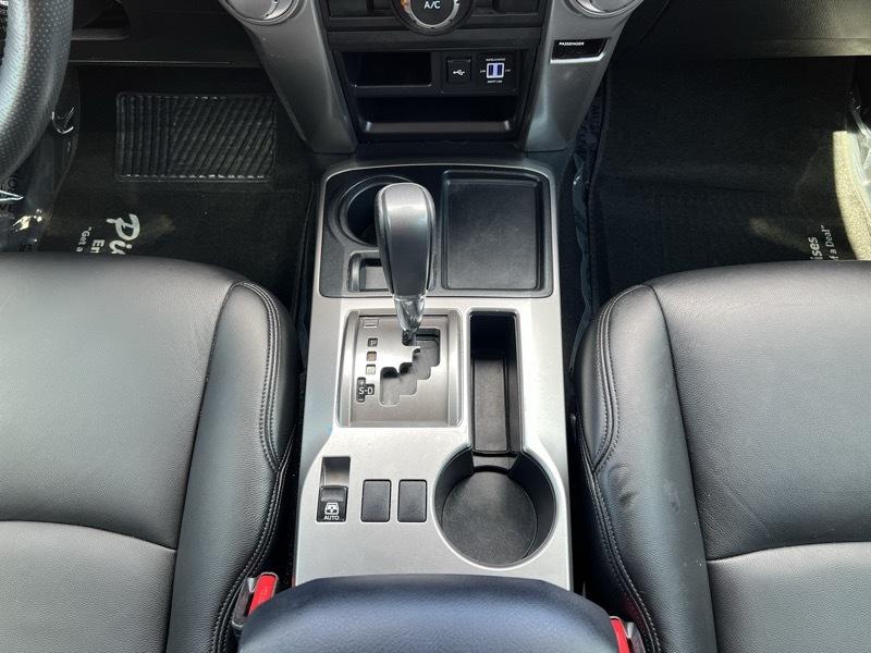 Toyota 4Runner SR5 2WD 2022