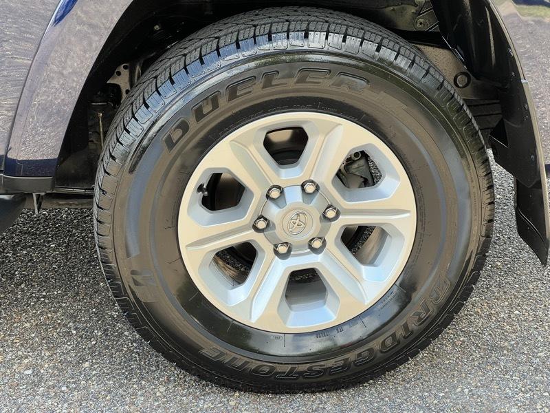 Toyota 4Runner SR5 2WD 2022