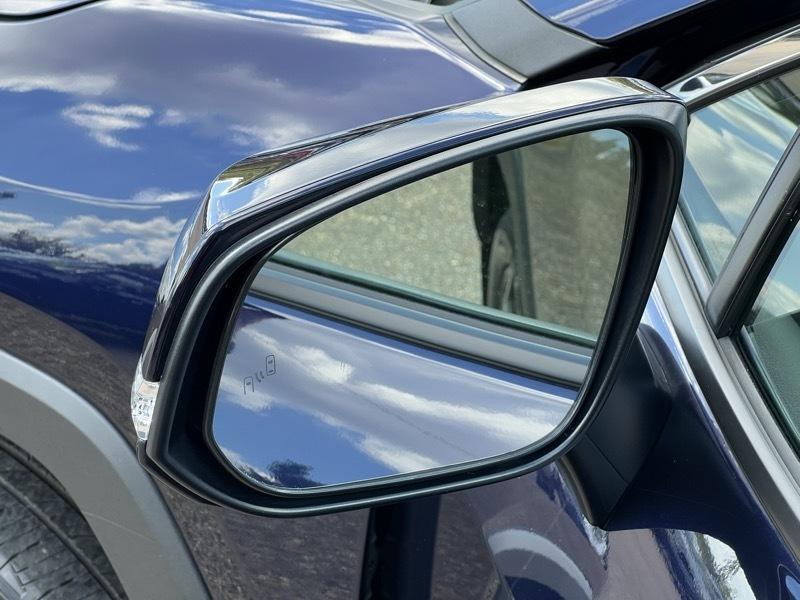 Toyota RAV4 XLE Premium AWD 2024