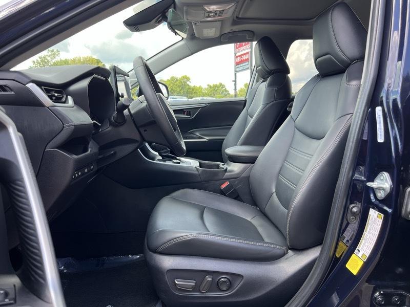 Toyota RAV4 XLE Premium AWD 2024