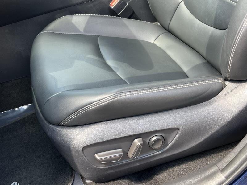 Toyota RAV4 XLE Premium AWD 2024
