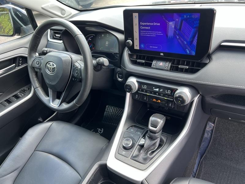 Toyota RAV4 XLE Premium AWD 2024
