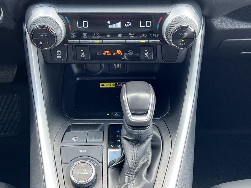 Toyota RAV4 XLE Premium AWD 2024