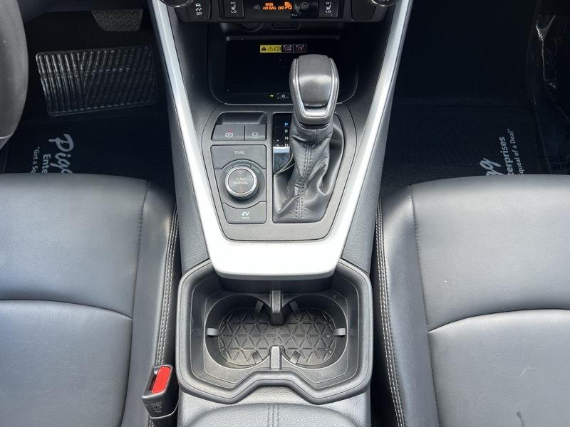 Toyota RAV4 XLE Premium AWD 2024