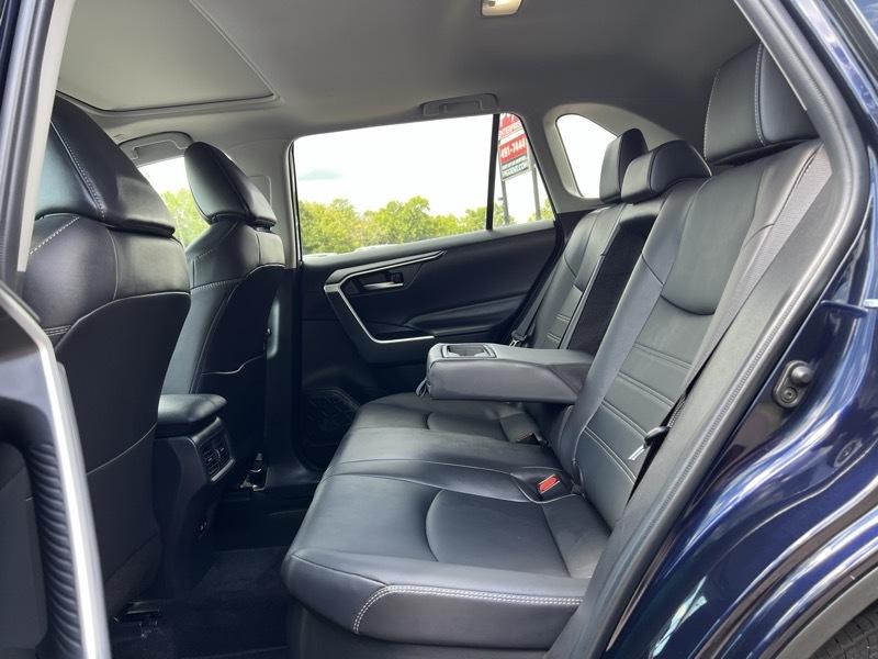 Toyota RAV4 XLE Premium AWD 2024