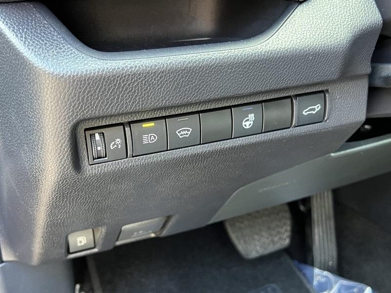 Toyota RAV4 XLE Premium AWD 2024