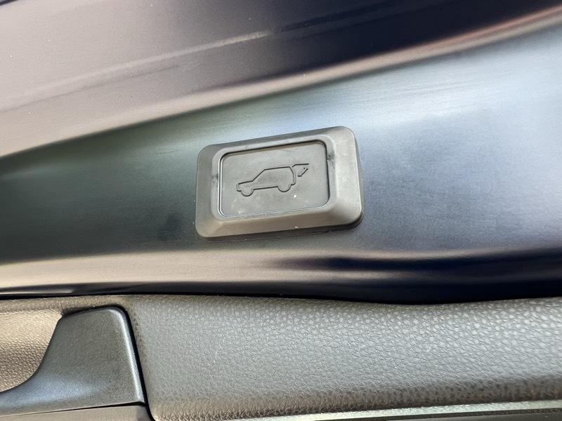 Toyota RAV4 XLE Premium AWD 2024