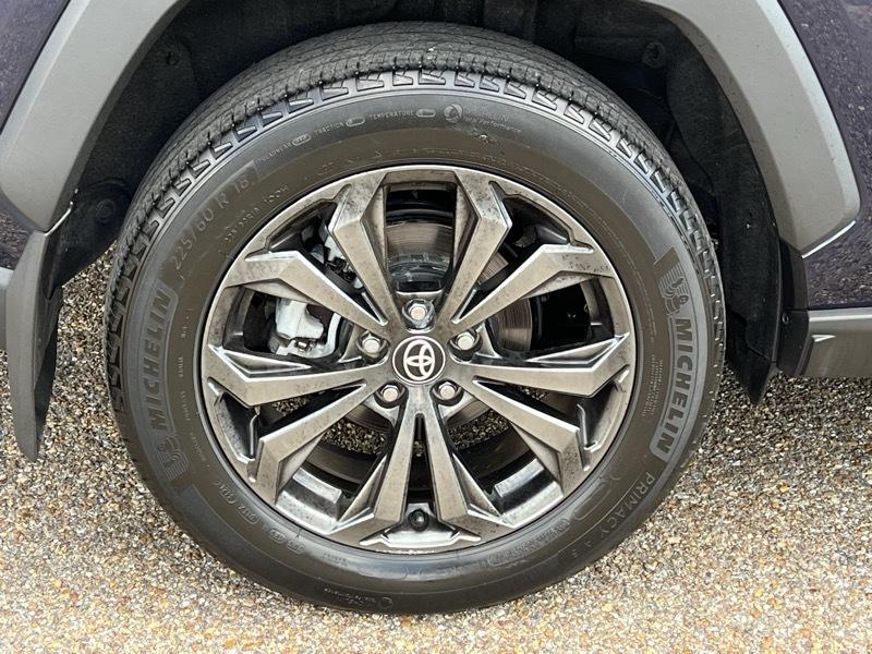 Toyota RAV4 XLE Premium AWD 2024
