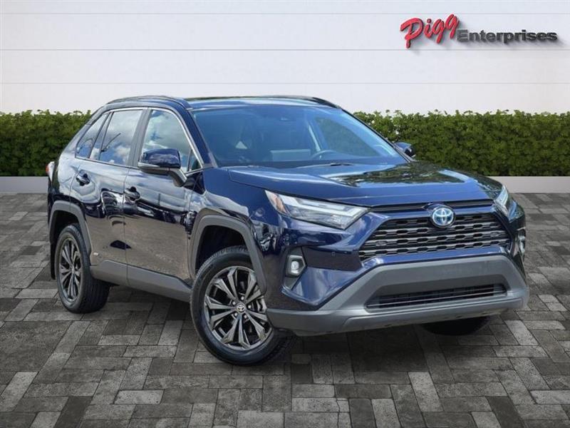 Toyota RAV4  2024