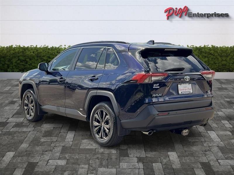 Toyota RAV4  2024