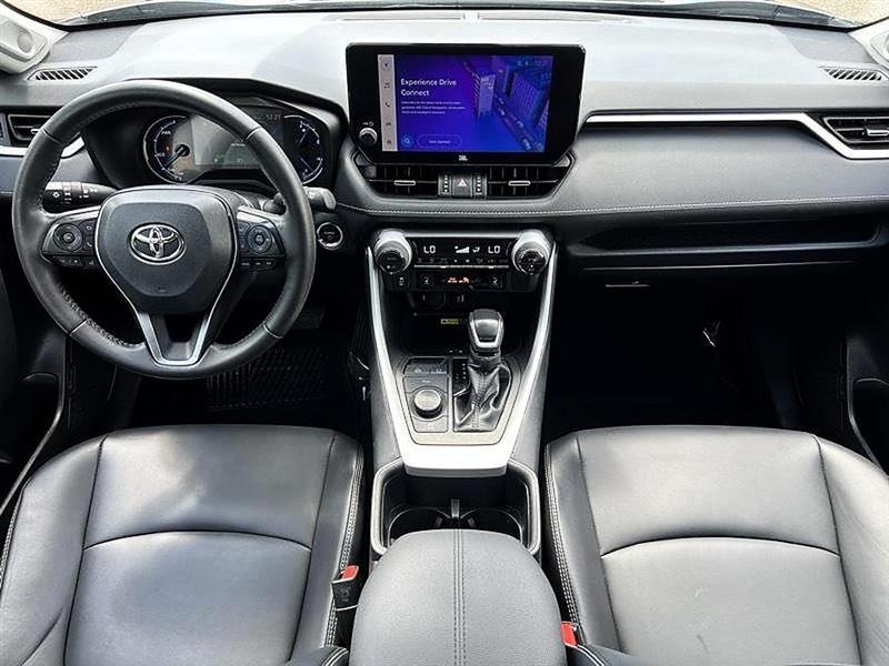 Toyota RAV4  2024