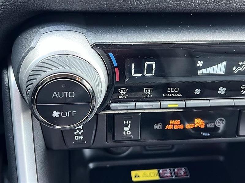 Toyota RAV4  2024