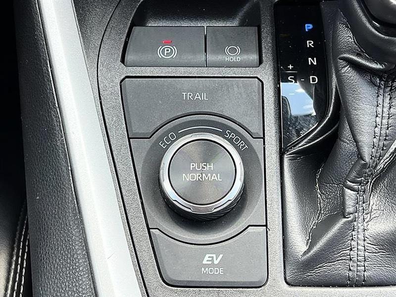 Toyota RAV4  2024