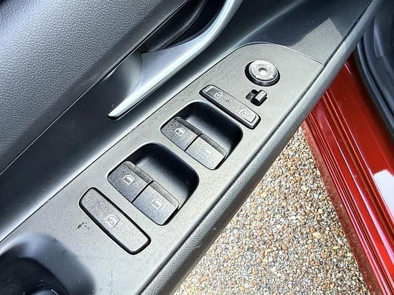 2026 Hyundai Elantra SE - Photo 16