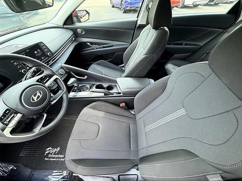 2026 Hyundai Elantra SE - Photo 18