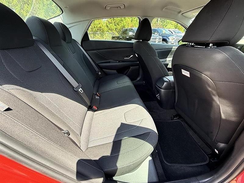 2026 Hyundai Elantra SE - Photo 21