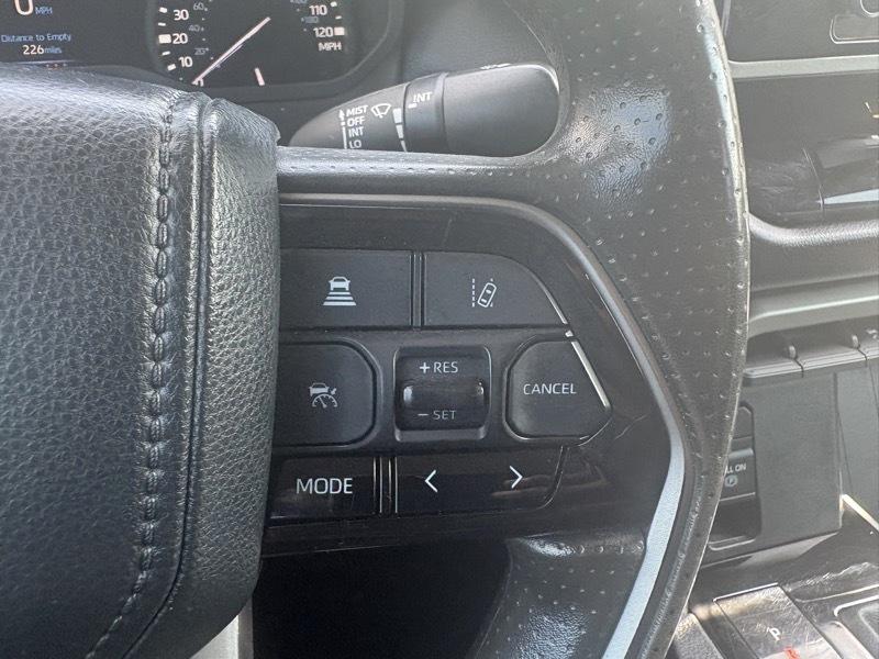 Toyota Tundra  2024