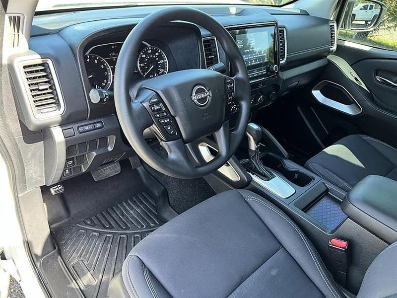 Nissan Frontier  2023
