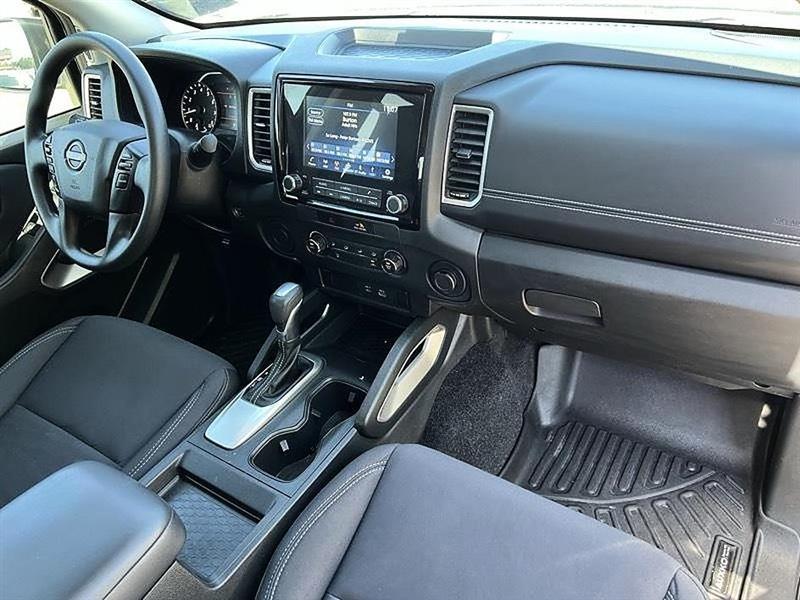 Nissan Frontier  2023