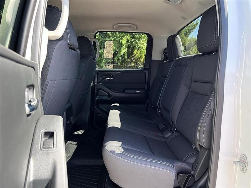 Nissan Frontier  2023