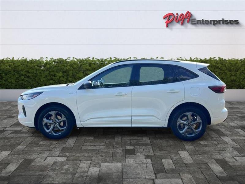 Ford Escape  2023