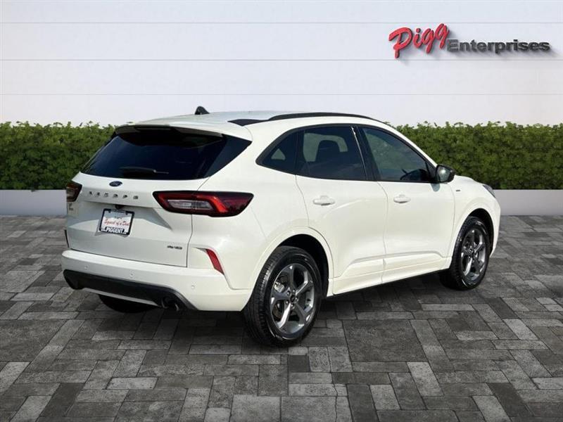 Ford Escape  2023