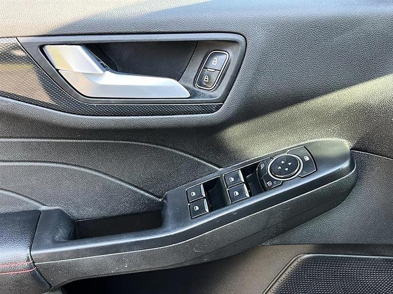 Ford Escape  2023