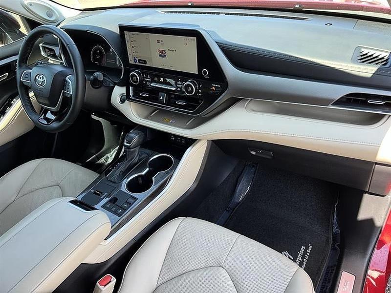 Toyota Highlander  2025