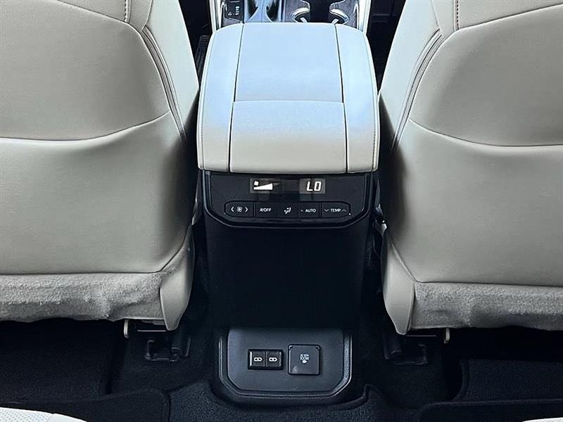 Toyota Highlander  2025